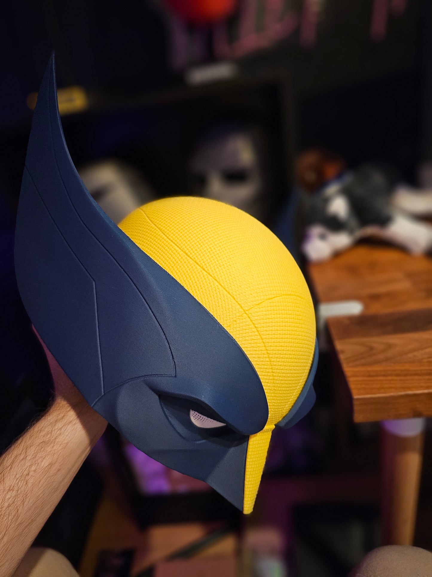 1. Wolverine Mask Cowl Helmet Deadpool 3 Replica Cosplay