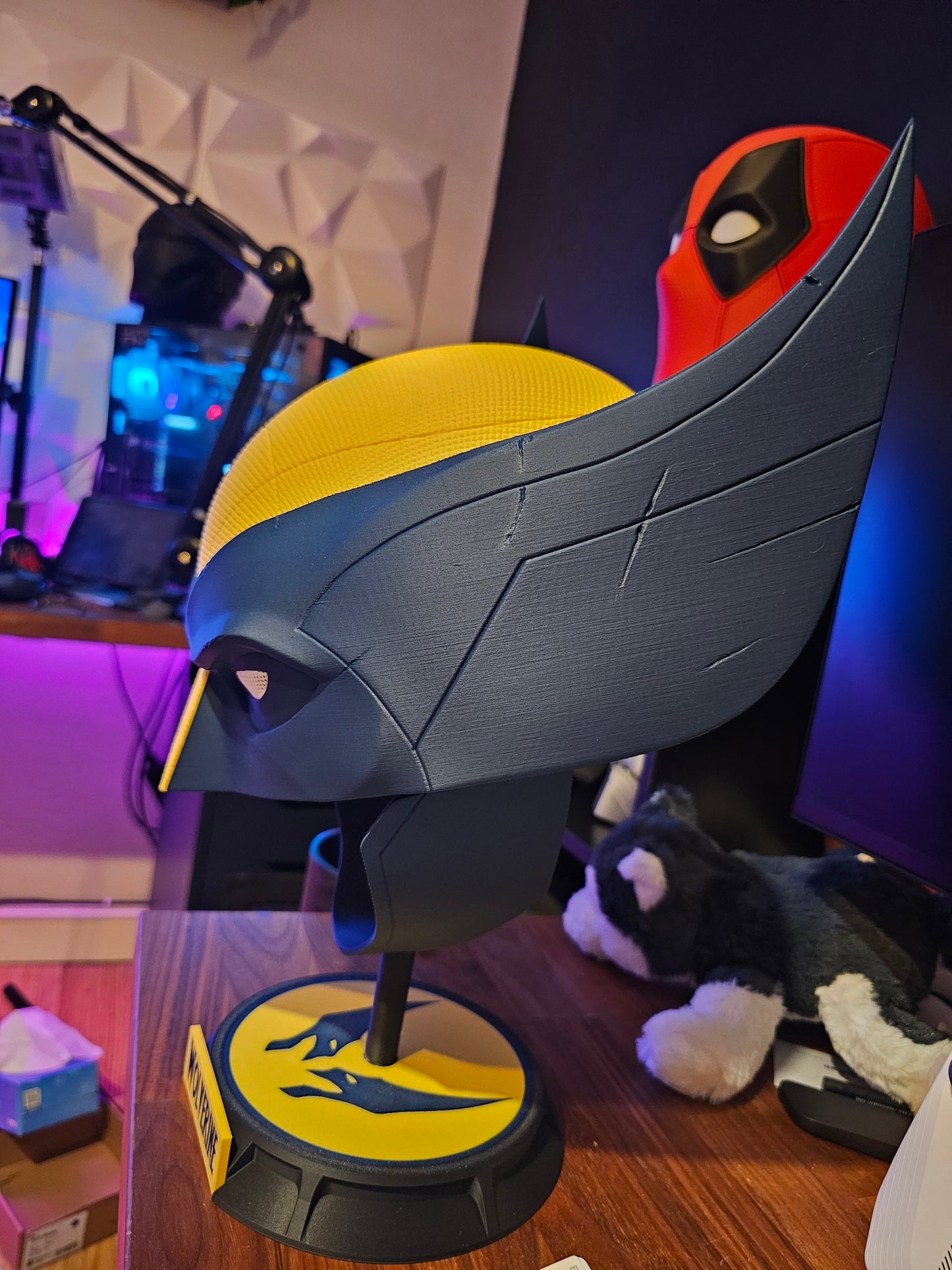 1. Wolverine Mask Cowl Helmet Deadpool 3 Replica Cosplay