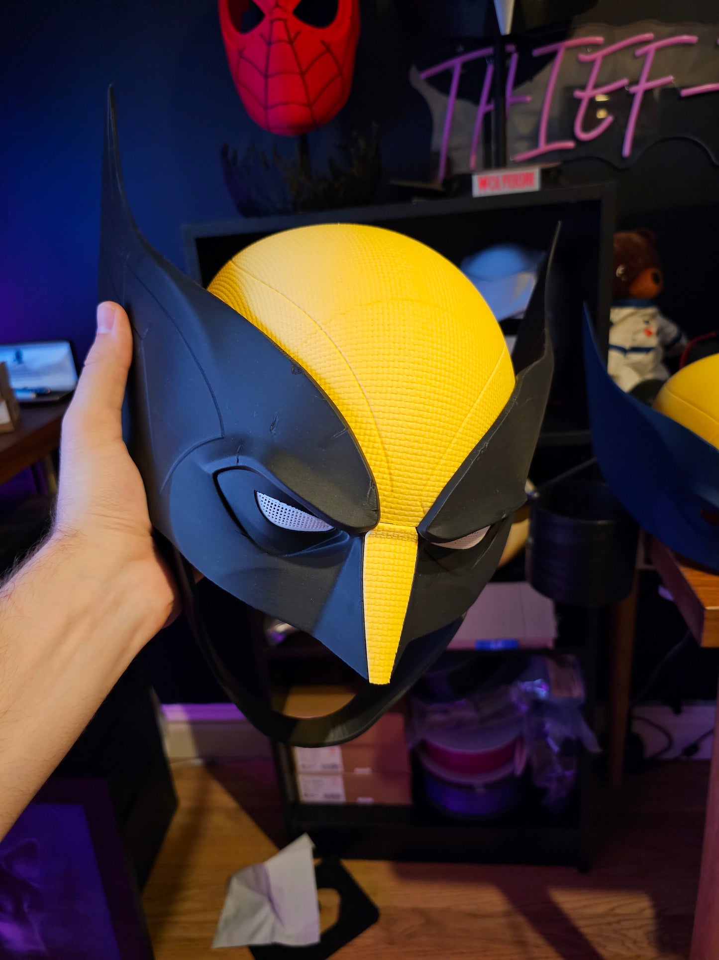 1. Wolverine Mask Cowl Helmet Deadpool 3 Replica Cosplay